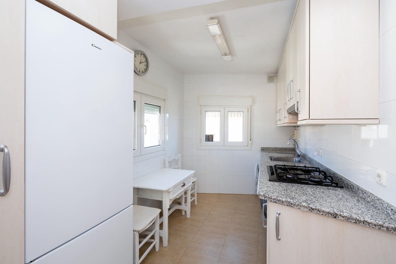 1 bedroom Flat for sale in Huetor Santillan - € 124,500 (Ref: 9534187)