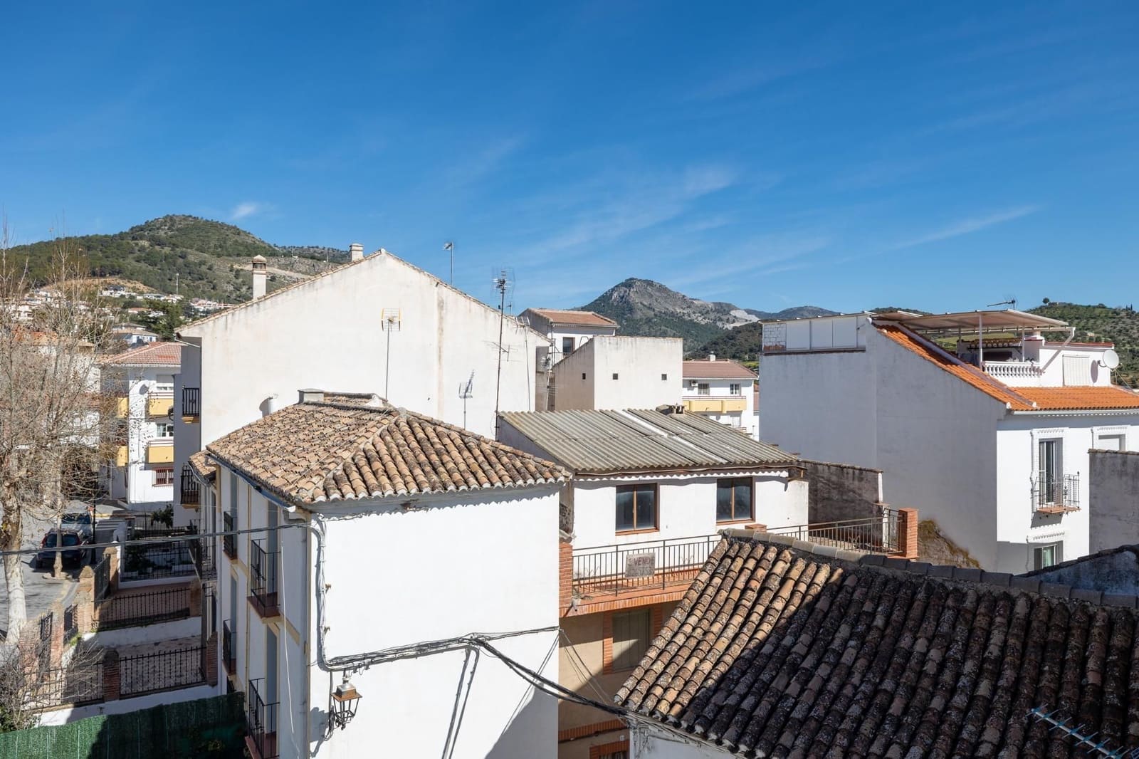1 bedroom Flat for sale in Huetor Santillan - € 124,500 (Ref: 9534187)