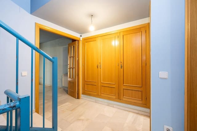 3 sypialnia Dom blizniak na sprzedaż w San Matías - Realejo, Miasto Grenada z garażem - 390 000 € (Ref: 9534188)