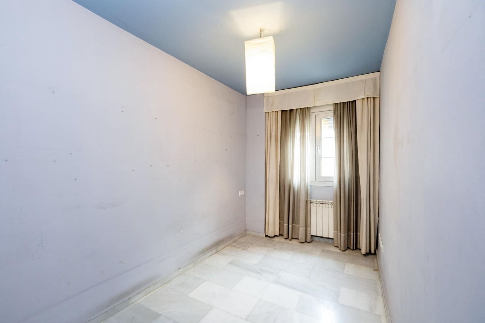 3 sypialnia Dom blizniak na sprzedaż w Miasto Grenada z garażem - 390 000 € (Ref: 9534188)