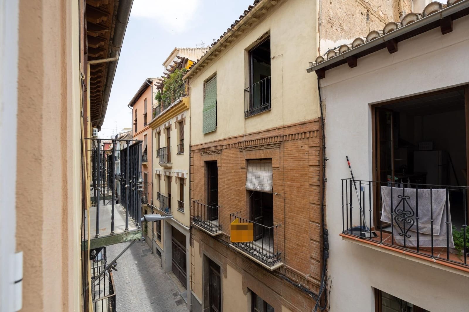 3 sypialnia Dom blizniak na sprzedaż w Miasto Grenada z garażem - 390 000 € (Ref: 9534188)