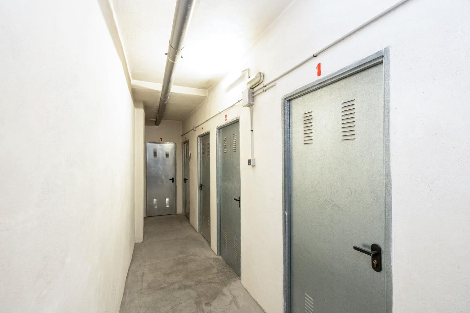 3 sypialnia Dom blizniak na sprzedaż w Miasto Grenada z garażem - 390 000 € (Ref: 9534188)