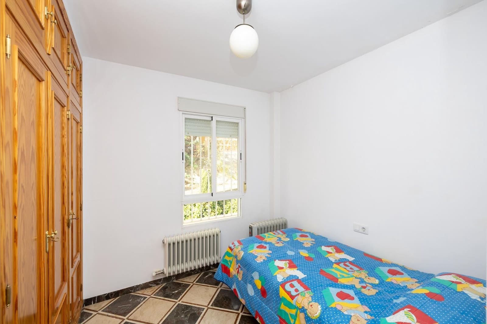 4 bedroom Villa for sale in Gojar with pool garage - € 295,000 (Ref: 9534189)