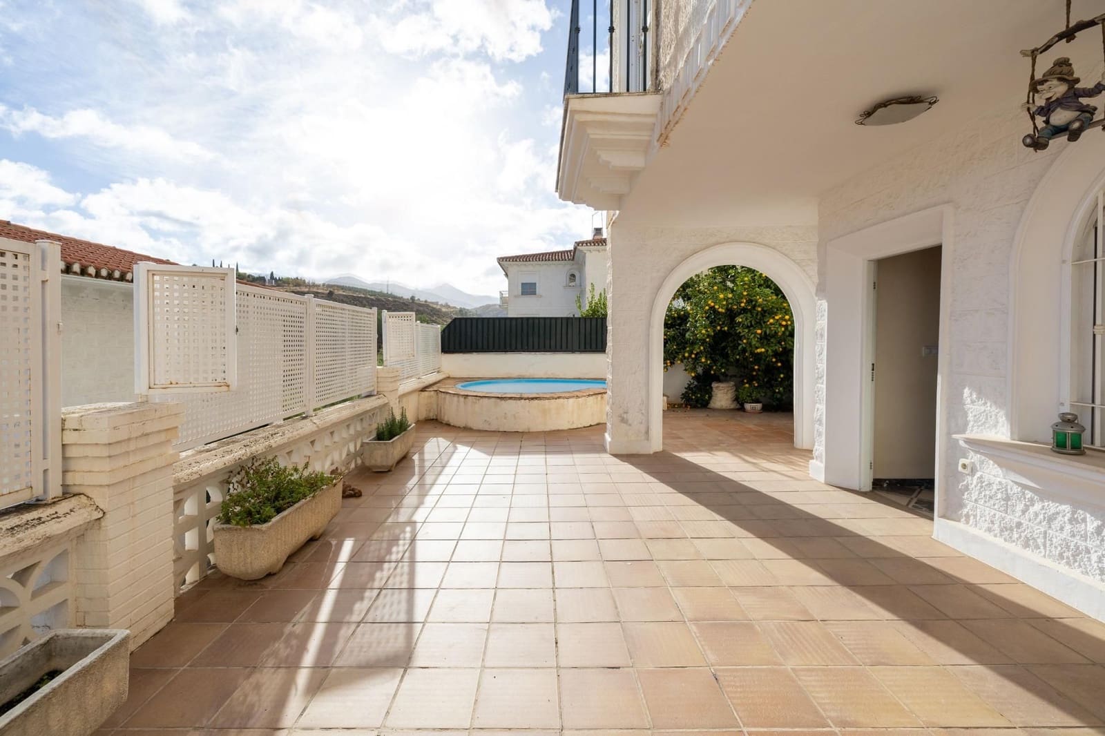 4 bedroom Villa for sale in Gojar with pool garage - € 295,000 (Ref: 9534189)