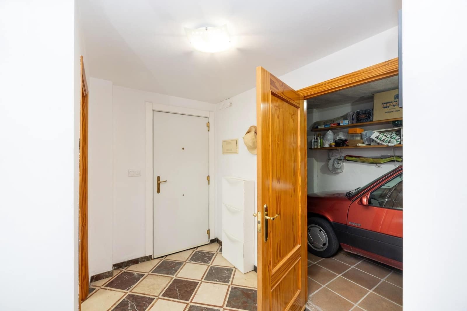 4 bedroom Villa for sale in Gojar with pool garage - € 295,000 (Ref: 9534189)