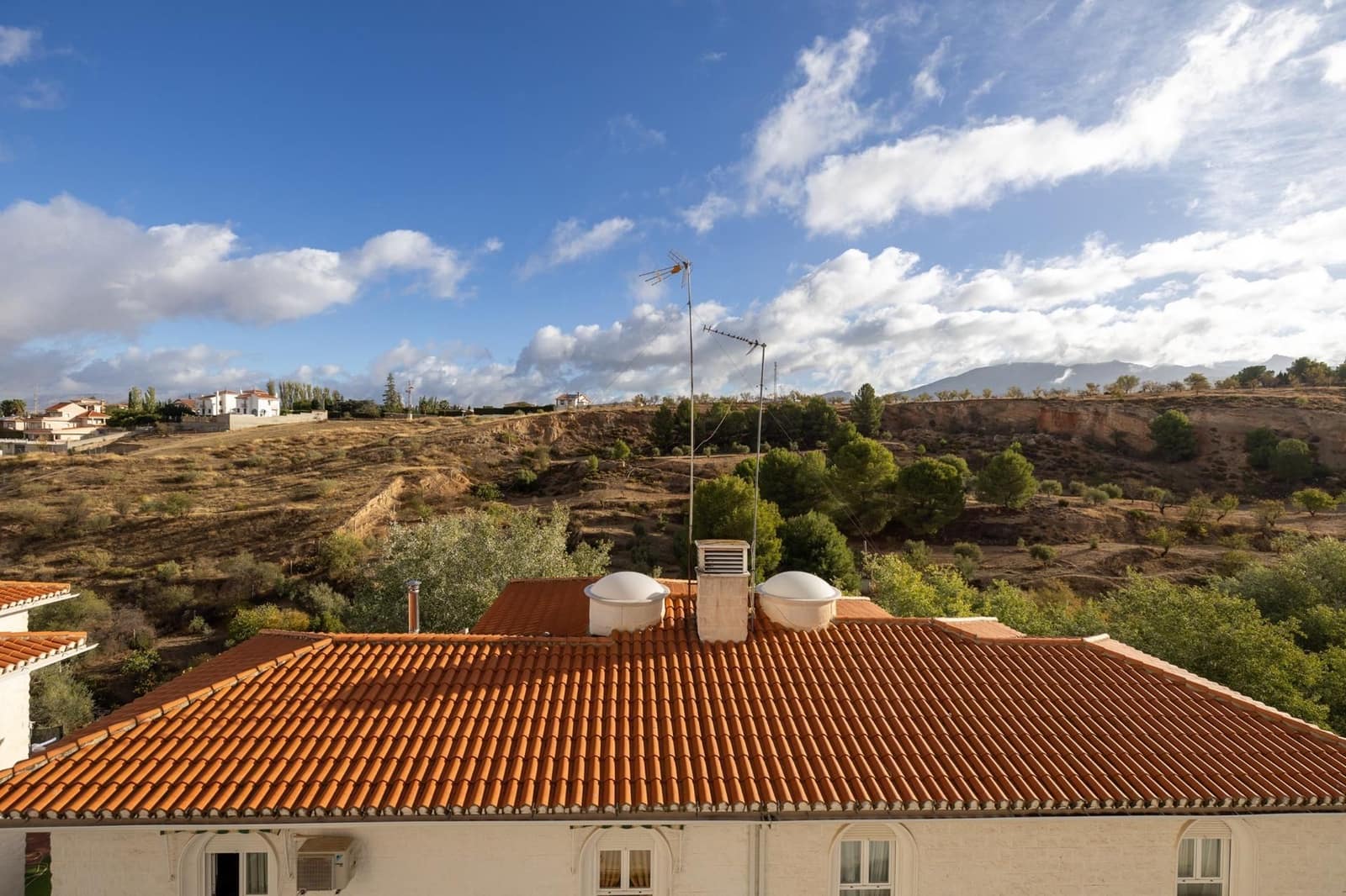 4 bedroom Villa for sale in Gojar with pool garage - € 295,000 (Ref: 9534189)