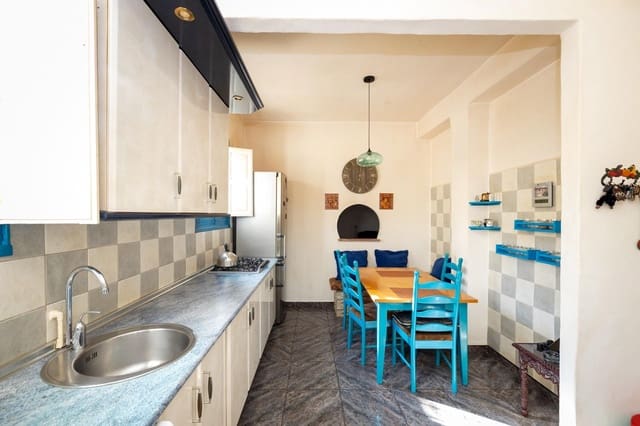 4 Zimmer Villa zu verkaufen in Rubite mit Garage - 220.000 € (Ref: 9534190)