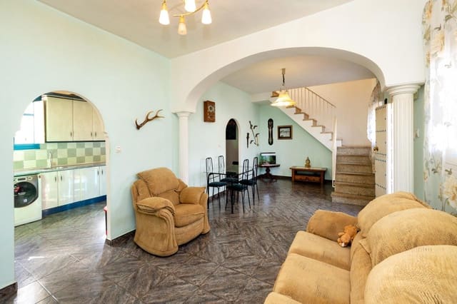 4 Zimmer Villa zu verkaufen in Rubite mit Garage - 220.000 € (Ref: 9534190)