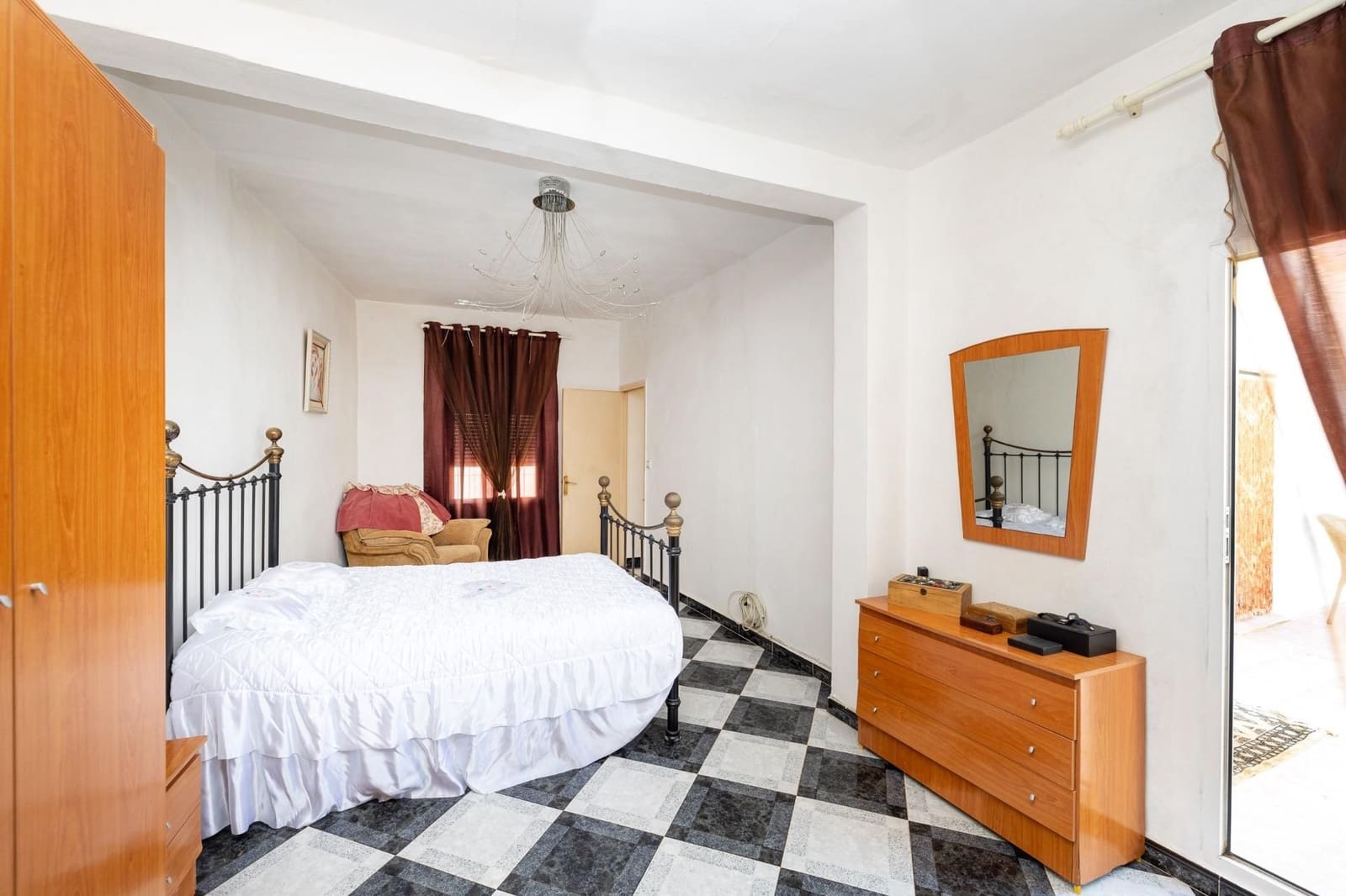 4 Zimmer Villa zu verkaufen in Rubite mit Garage - 220.000 € (Ref: 9534190)