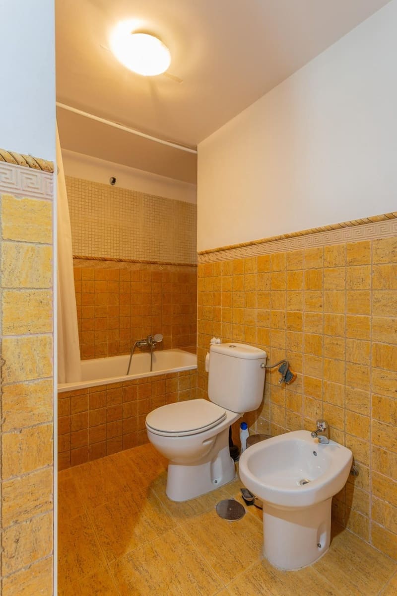 Piso de 1 habitación en Las Gabias en venta con garaje - 124.900 € (Ref: 9534197)