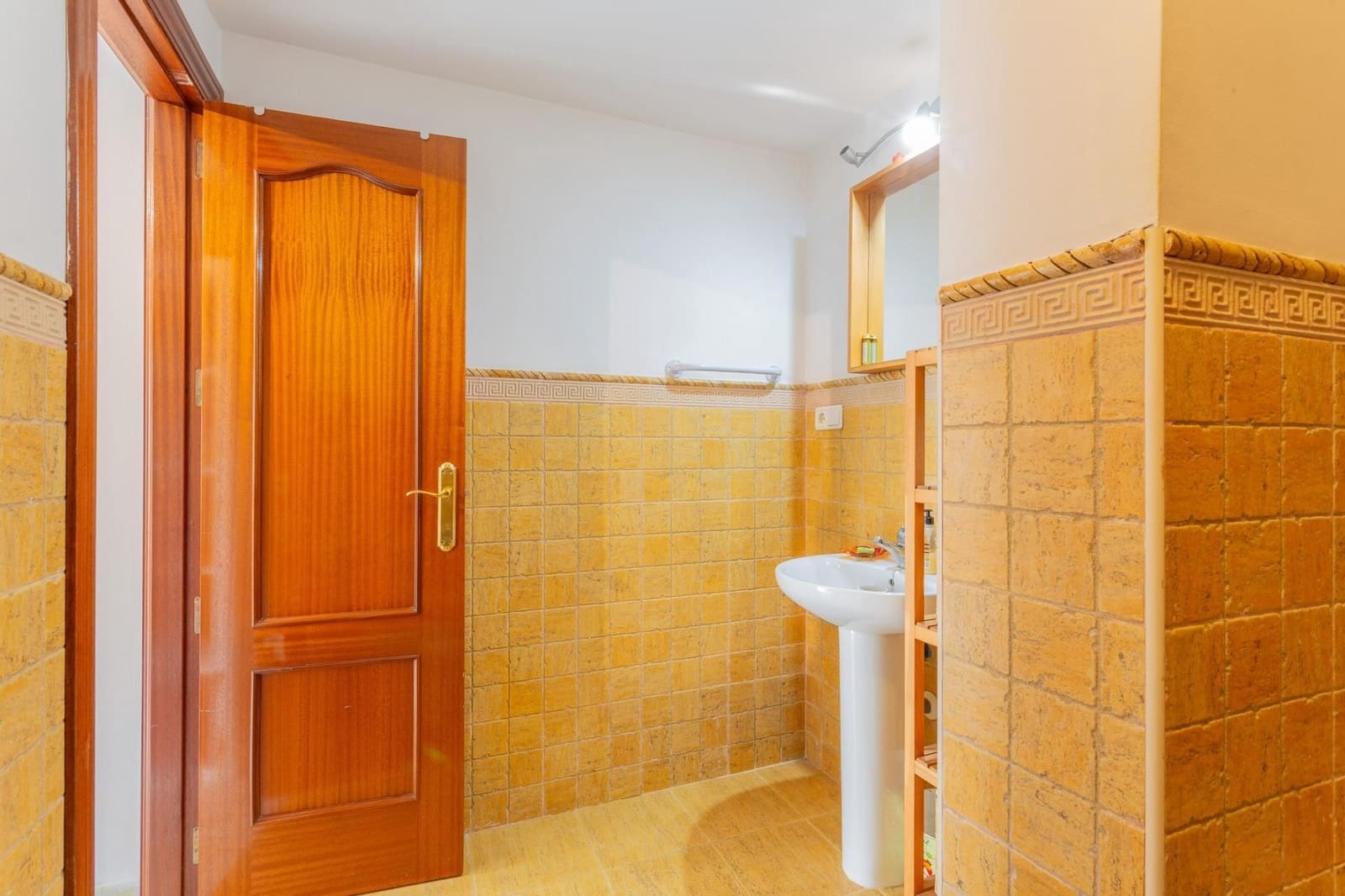 Piso de 1 habitación en Las Gabias en venta con garaje - 124.900 € (Ref: 9534197)