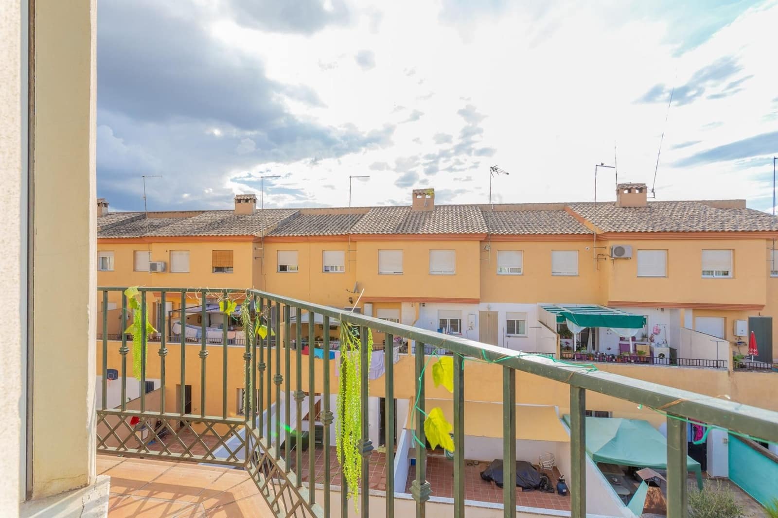 Piso de 1 habitación en Las Gabias en venta con garaje - 124.900 € (Ref: 9534197)