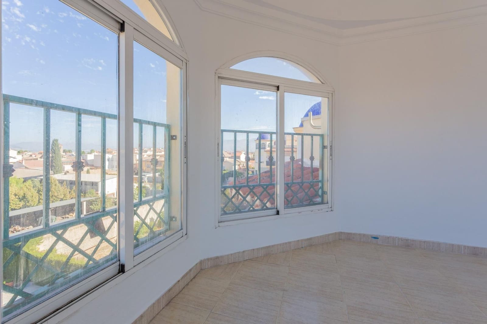 Piso de 1 habitación en Las Gabias en venta con garaje - 124.900 € (Ref: 9534197)