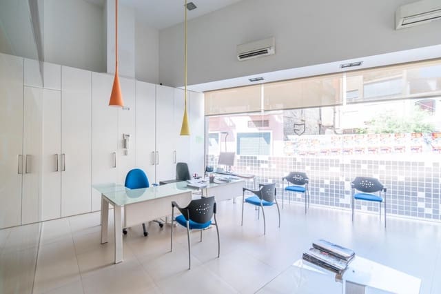 Erhverv til salg i Motril - € 295.000 (Ref: 9534201)