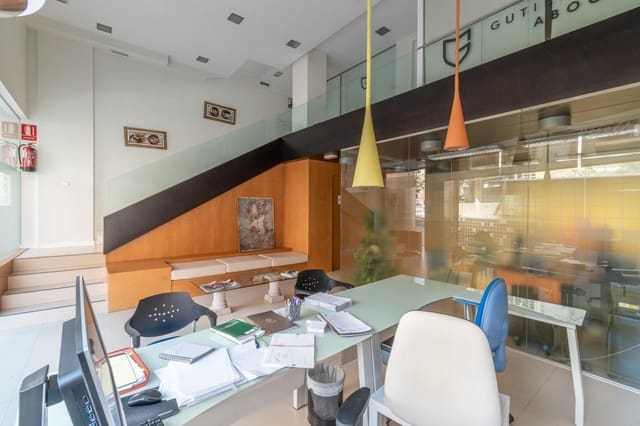 Erhverv til salg i Motril - € 295.000 (Ref: 9534201)