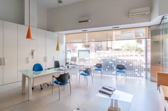 Commercial for sale in Motril - € 295,000 (Ref: 9534201)