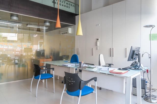 Commercial for sale in Motril - € 295,000 (Ref: 9534201)