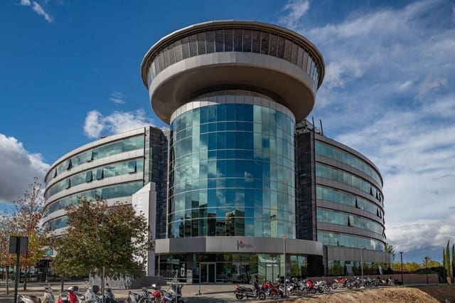 Garage te koop in Figares, Granada stad - € 35.000 (Ref: 9534202)