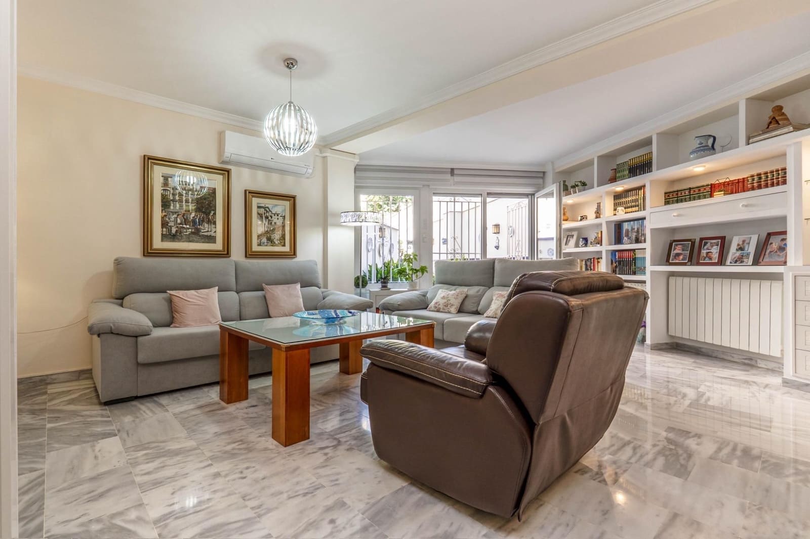 2 soveværelse Lejlighed til salg i Granada by - € 299.000 (Ref: 9534203)