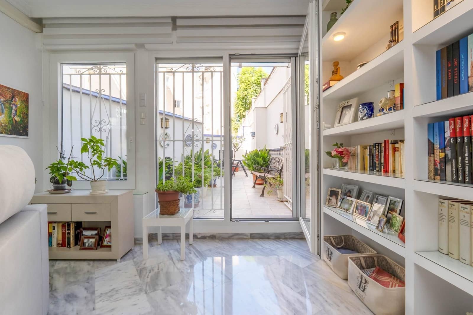 2 soveværelse Lejlighed til salg i Granada by - € 299.000 (Ref: 9534203)