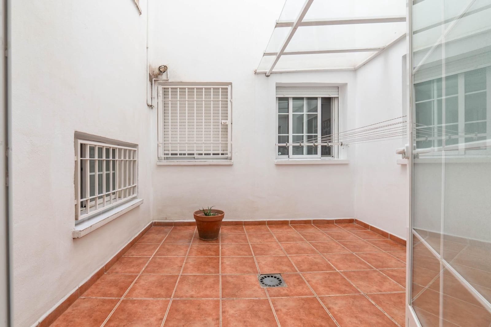 2 soveværelse Lejlighed til salg i Granada by - € 299.000 (Ref: 9534203)