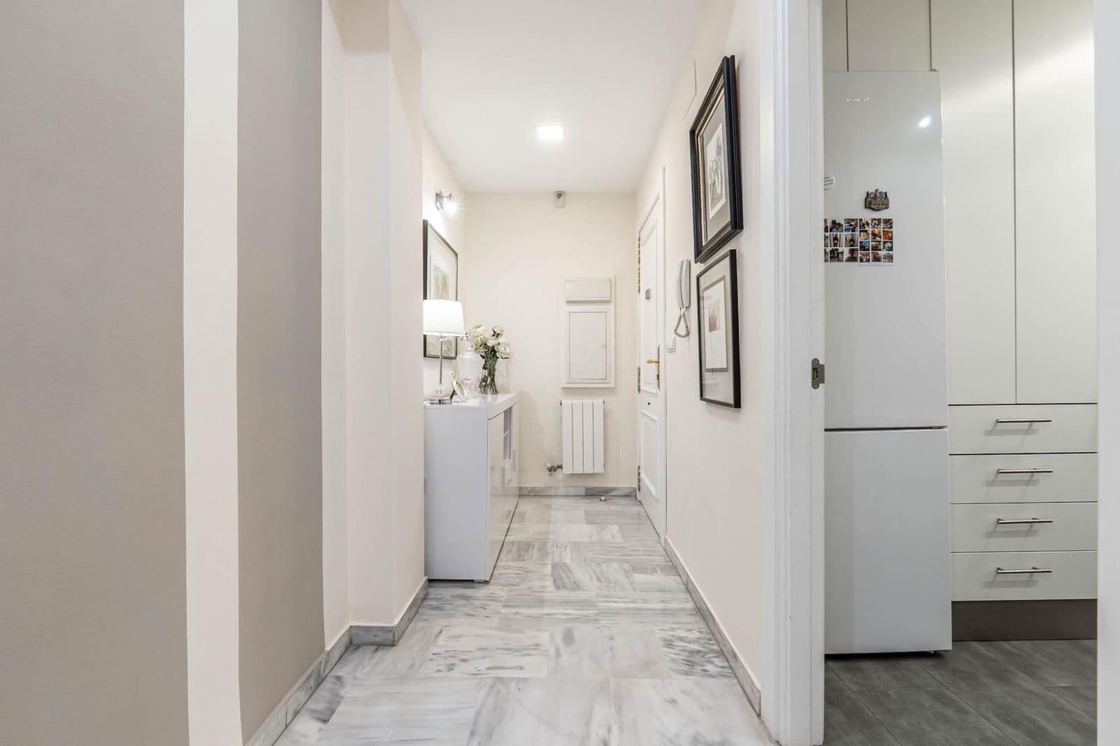 2 soveværelse Lejlighed til salg i Granada by - € 299.000 (Ref: 9534203)