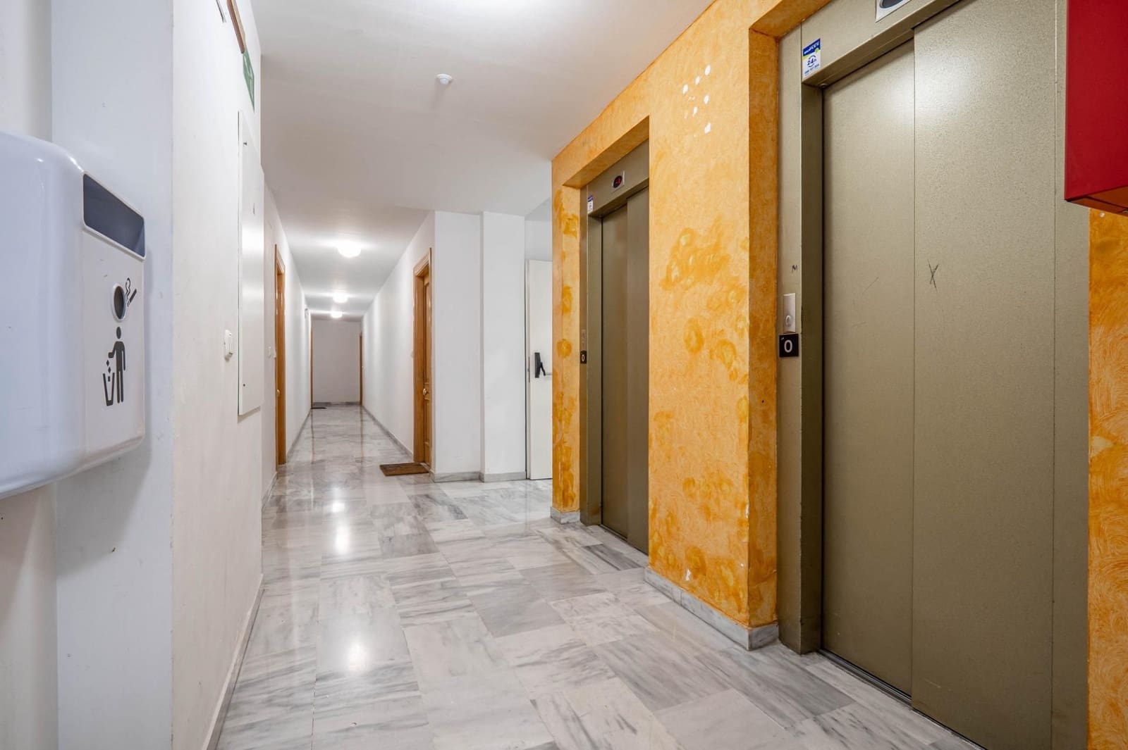 2 soveværelse Lejlighed til salg i Granada by - € 299.000 (Ref: 9534203)