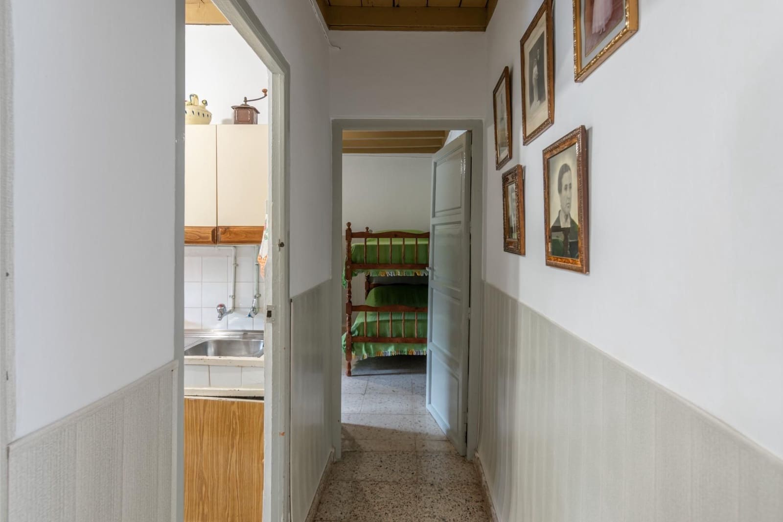 4 sovrum Finca/Hus på landet till salu i Arenas del Rey med garage - 165 000 € (Ref: 9534206)