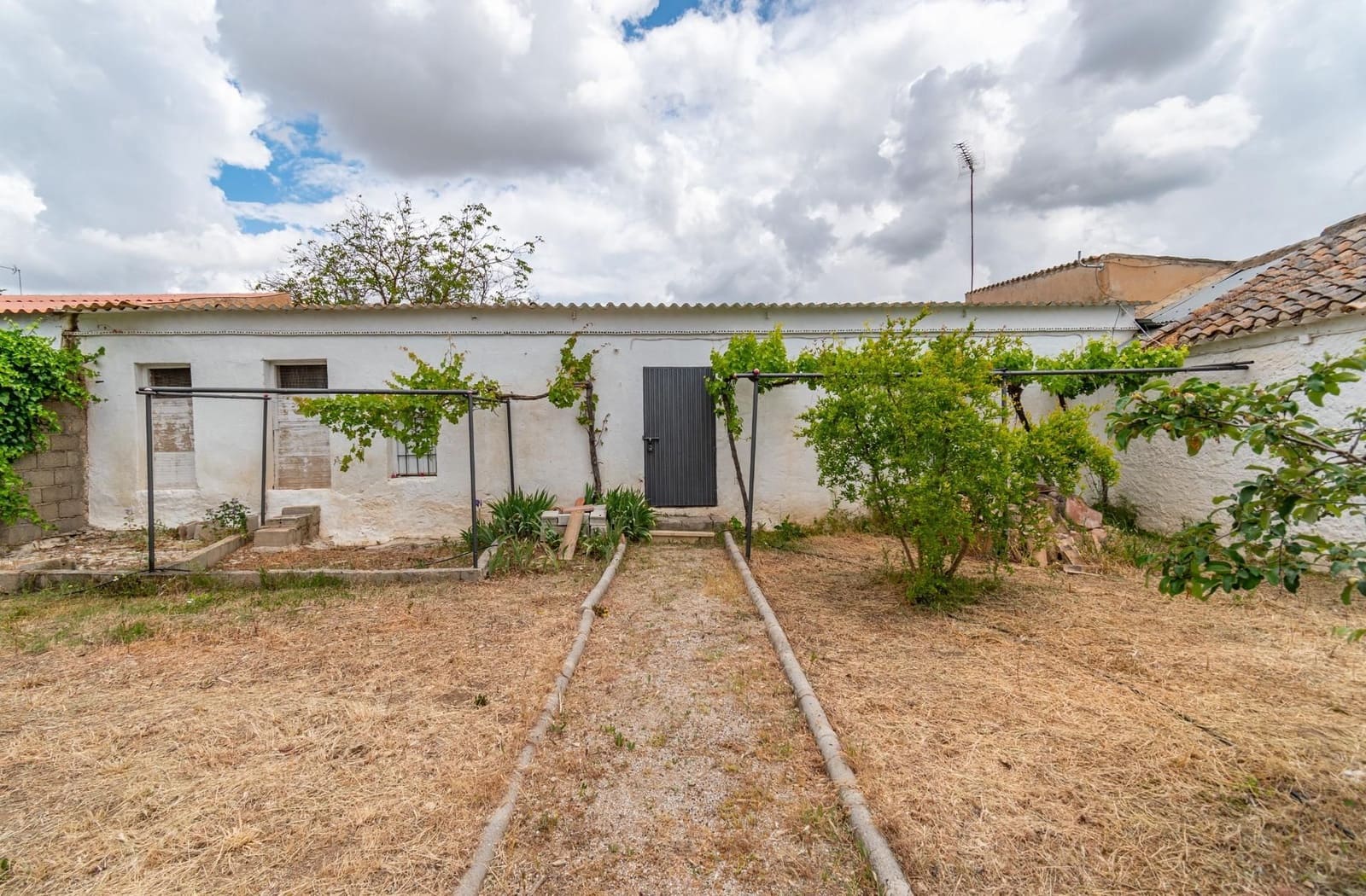 4 sovrum Finca/Hus på landet till salu i Arenas del Rey med garage - 165 000 € (Ref: 9534206)