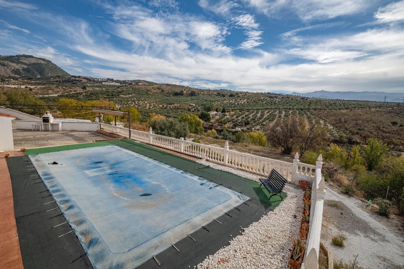 4 slaapkamer Finca/Landhuis te koop in Alfacar met garage - € 600.000 (Ref: 9534208)