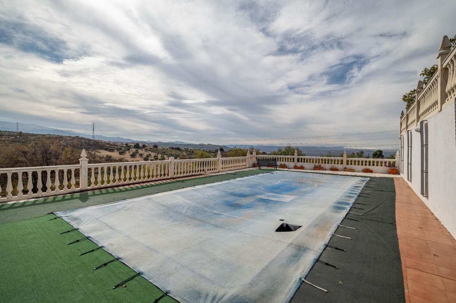 4 slaapkamer Finca/Landhuis te koop in Alfacar met garage - € 600.000 (Ref: 9534208)