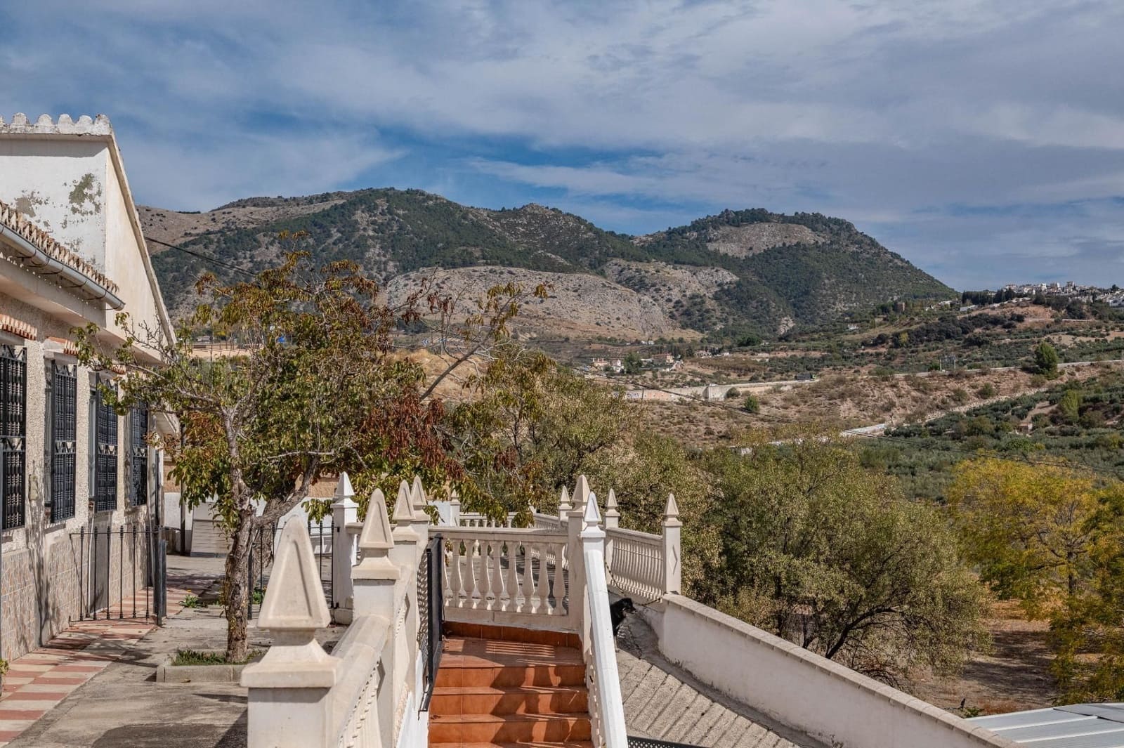 4 slaapkamer Finca/Landhuis te koop in Alfacar met garage - € 600.000 (Ref: 9534208)