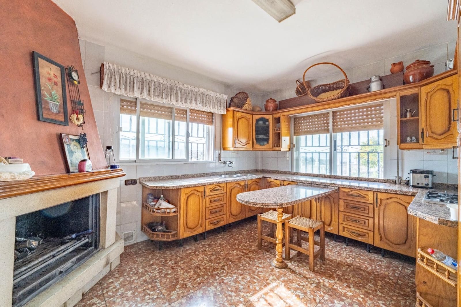 4 slaapkamer Finca/Landhuis te koop in Alfacar met garage - € 600.000 (Ref: 9534208)