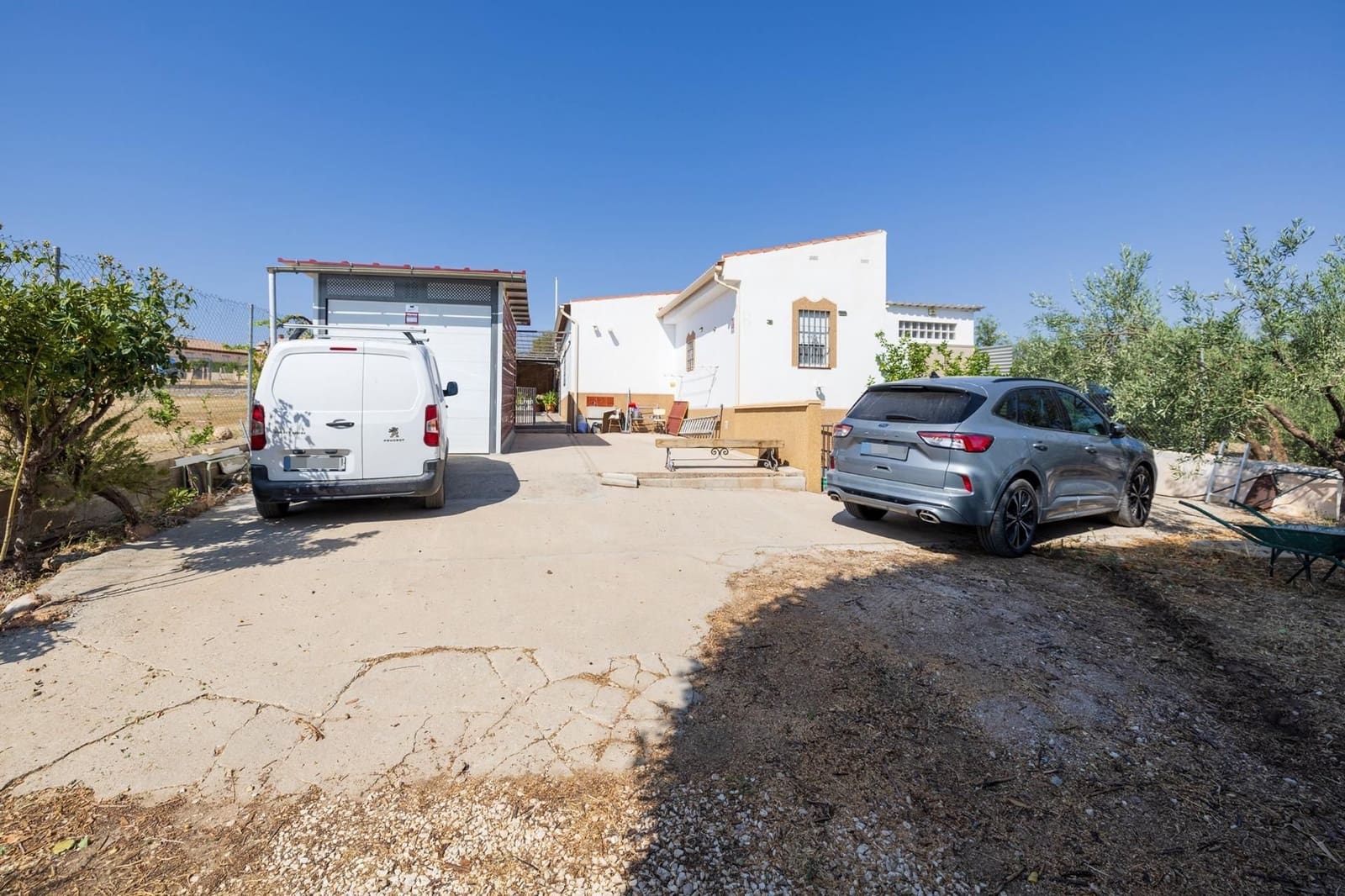 2 bedroom Finca/Country House for sale in Darro with garage - € 129,000 (Ref: 9534210)