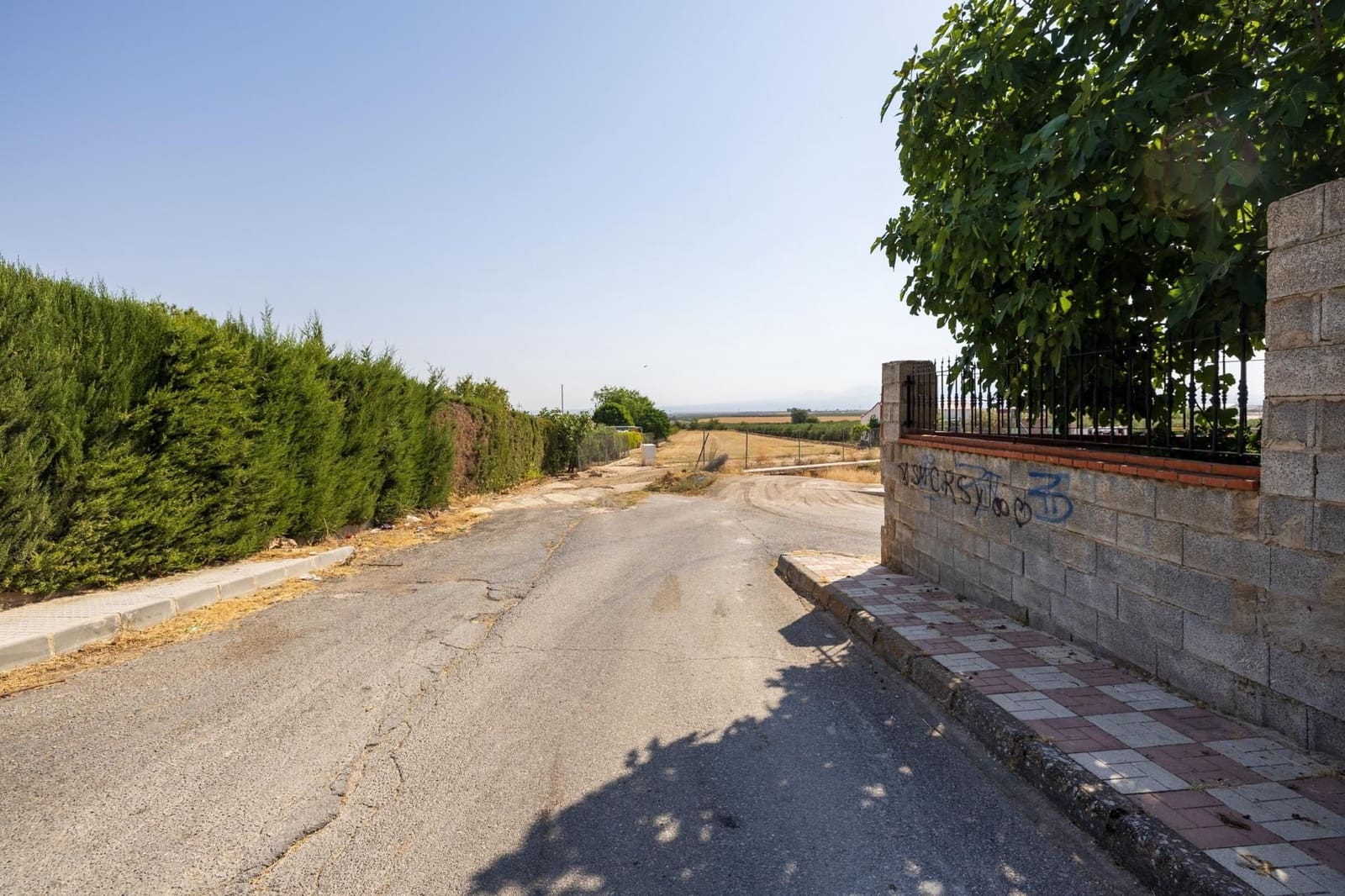 2 bedroom Finca/Country House for sale in Darro with garage - € 129,000 (Ref: 9534210)