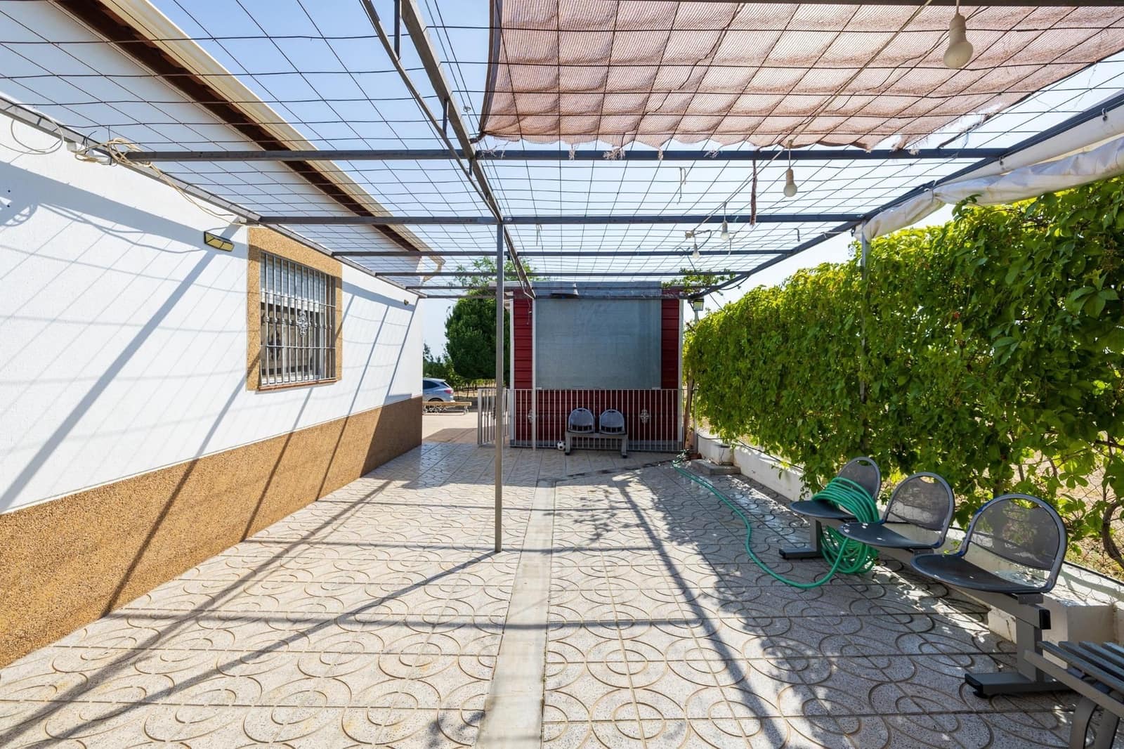 2 bedroom Finca/Country House for sale in Darro with garage - € 129,000 (Ref: 9534210)