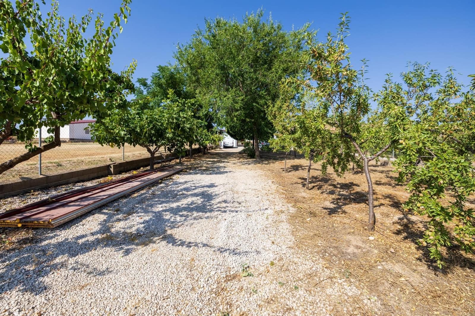 2 bedroom Finca/Country House for sale in Darro with garage - € 129,000 (Ref: 9534210)