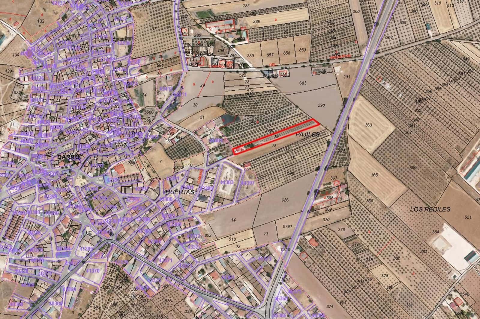 2 bedroom Finca/Country House for sale in Darro with garage - € 129,000 (Ref: 9534210)