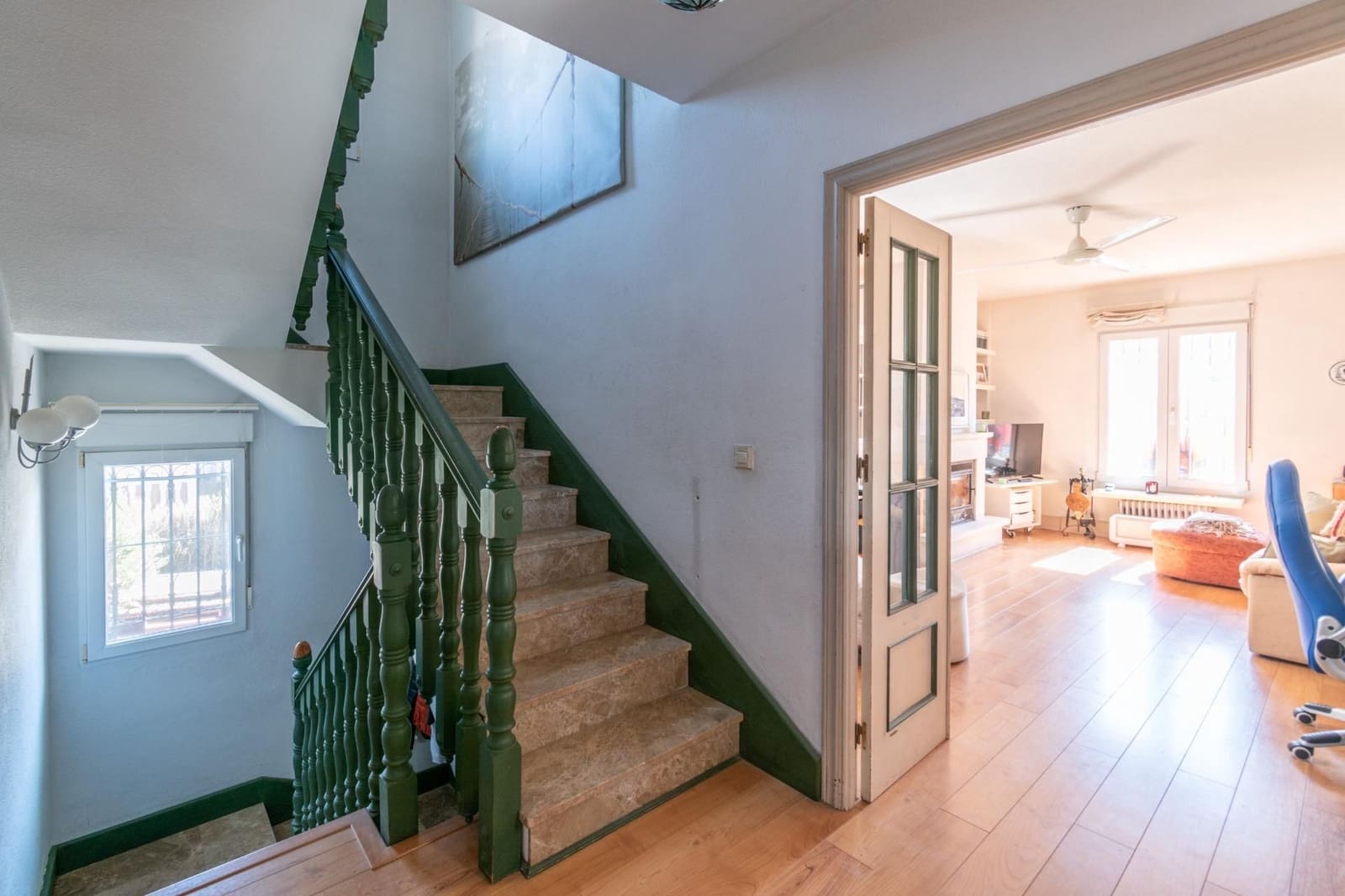 5 sypialnia Willa na sprzedaż w La Zubia z garażem - 309 000 € (Ref: 9534211)