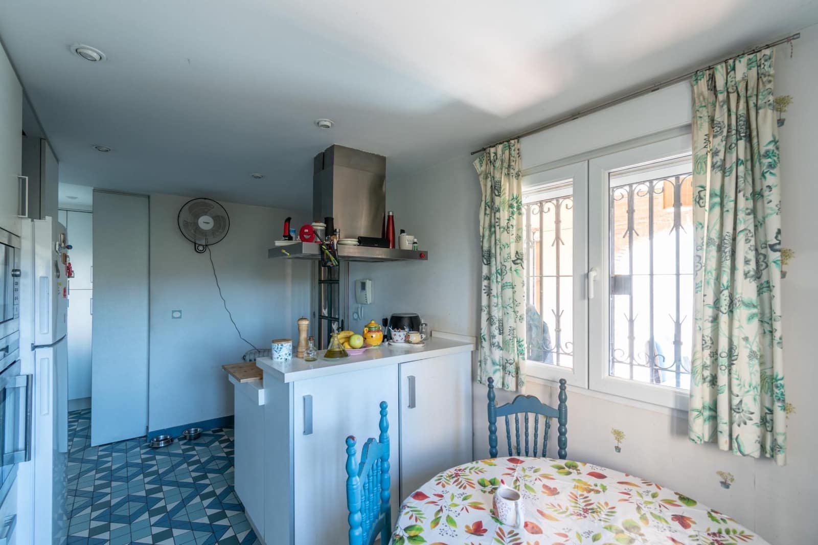 5 sypialnia Willa na sprzedaż w La Zubia z garażem - 309 000 € (Ref: 9534211)