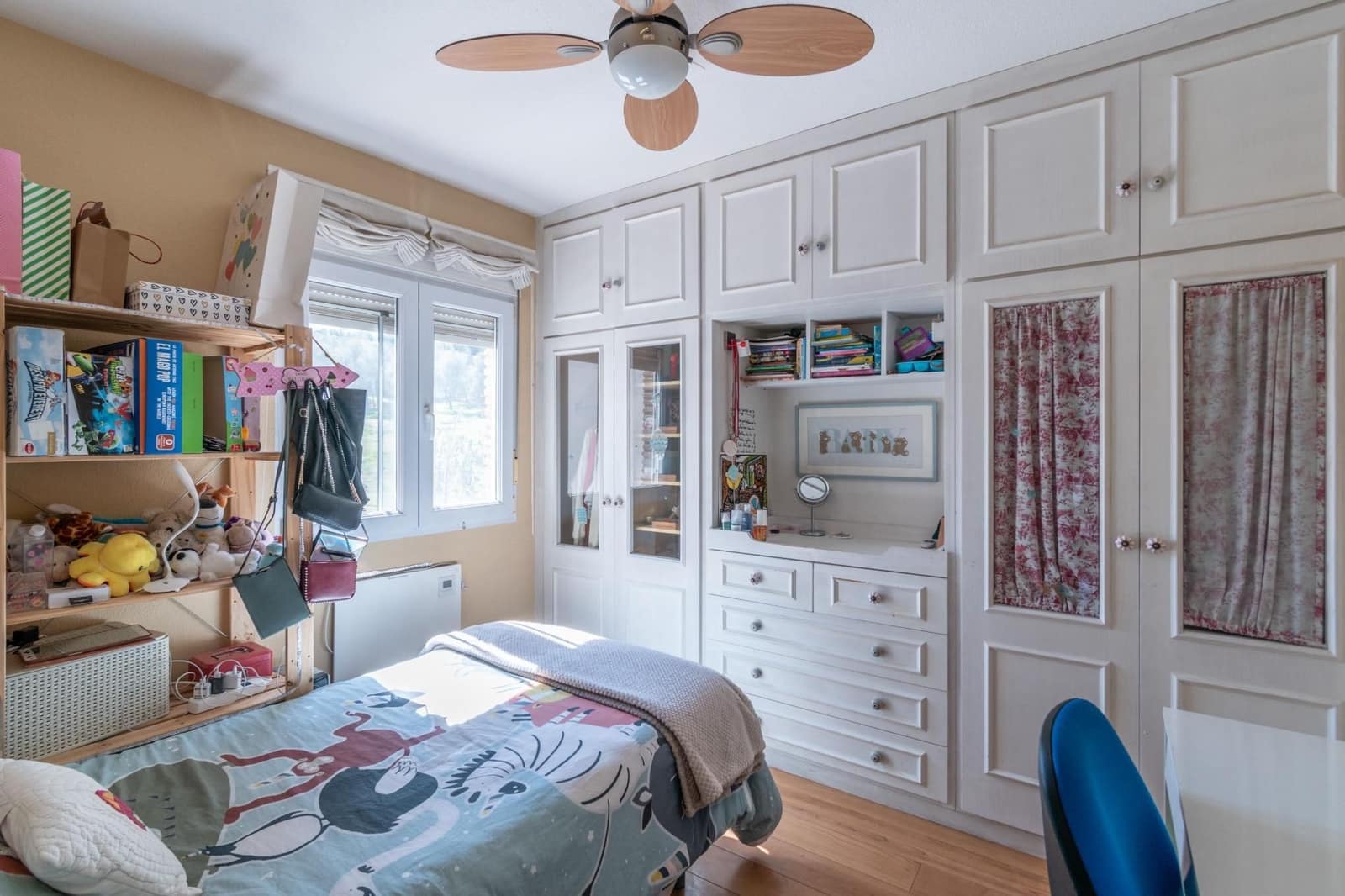 5 sypialnia Willa na sprzedaż w La Zubia z garażem - 309 000 € (Ref: 9534211)