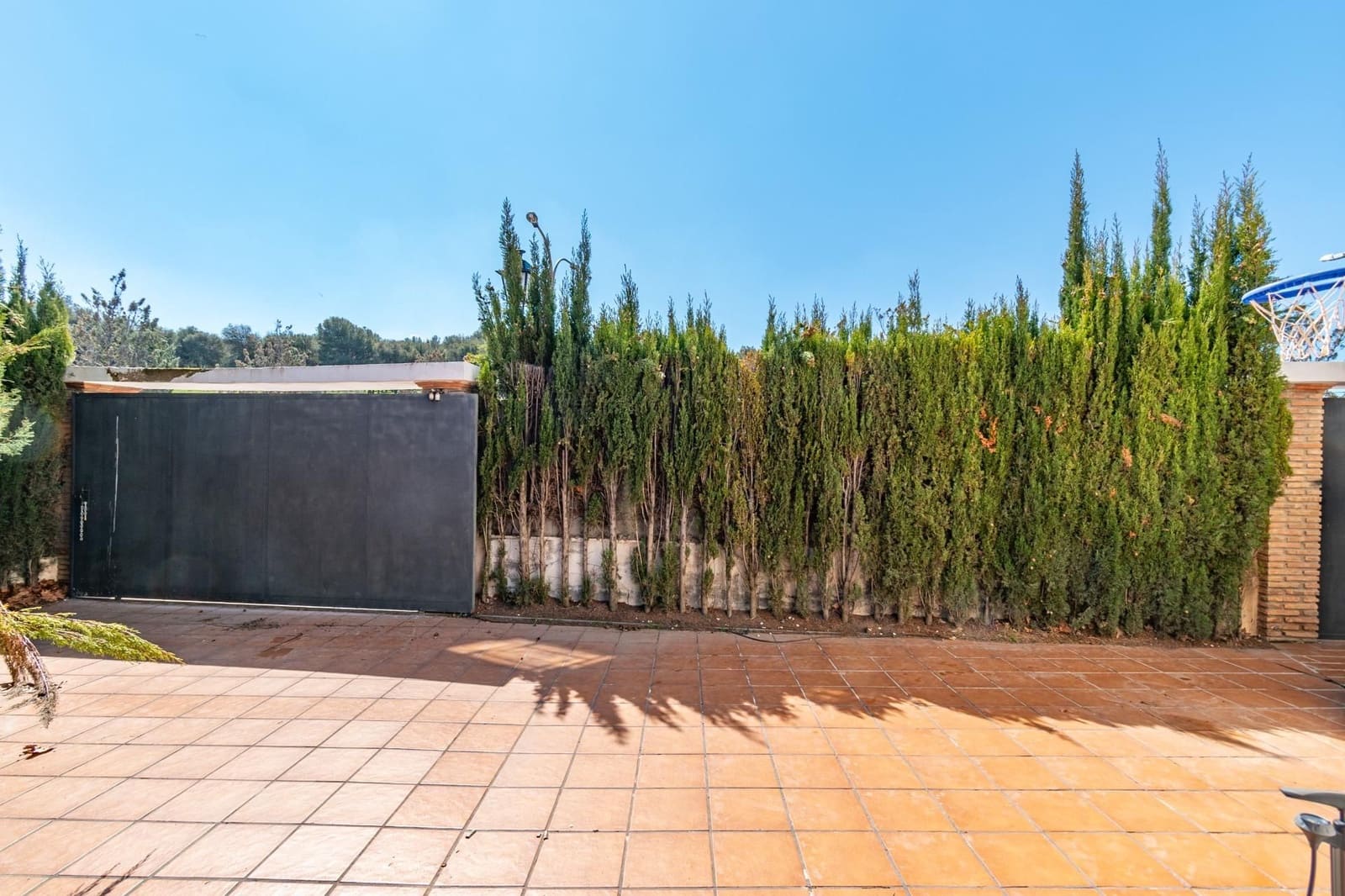 5 sypialnia Willa na sprzedaż w La Zubia z garażem - 309 000 € (Ref: 9534211)