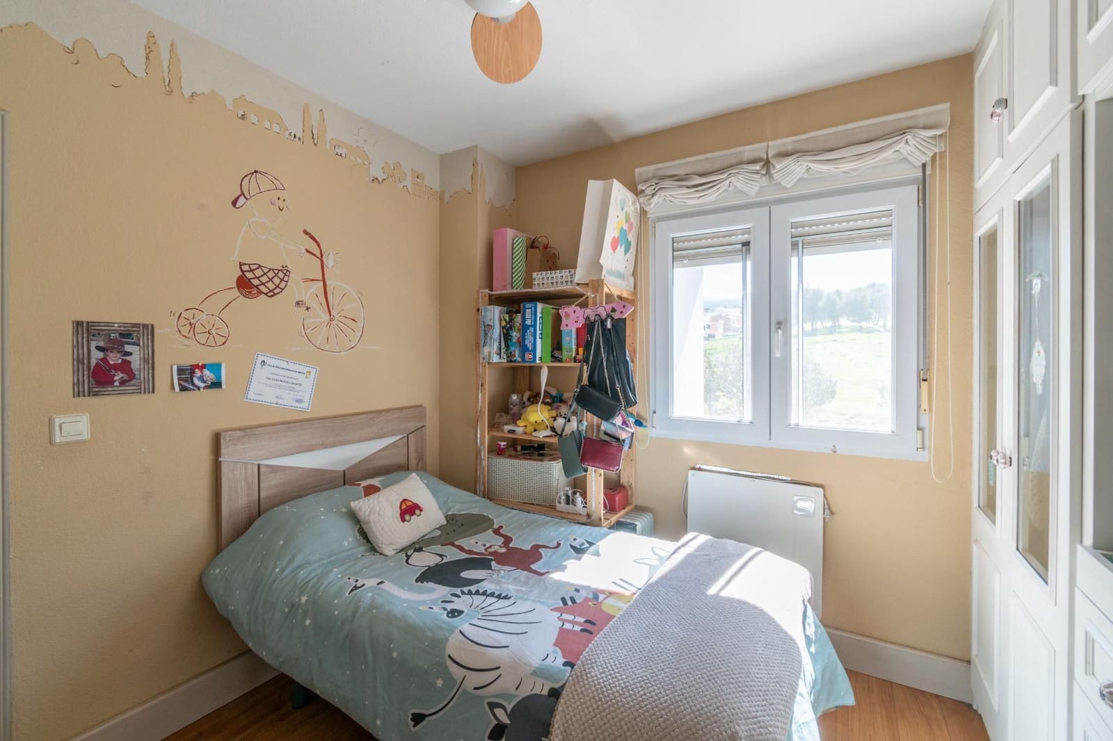 5 sypialnia Willa na sprzedaż w La Zubia z garażem - 309 000 € (Ref: 9534211)