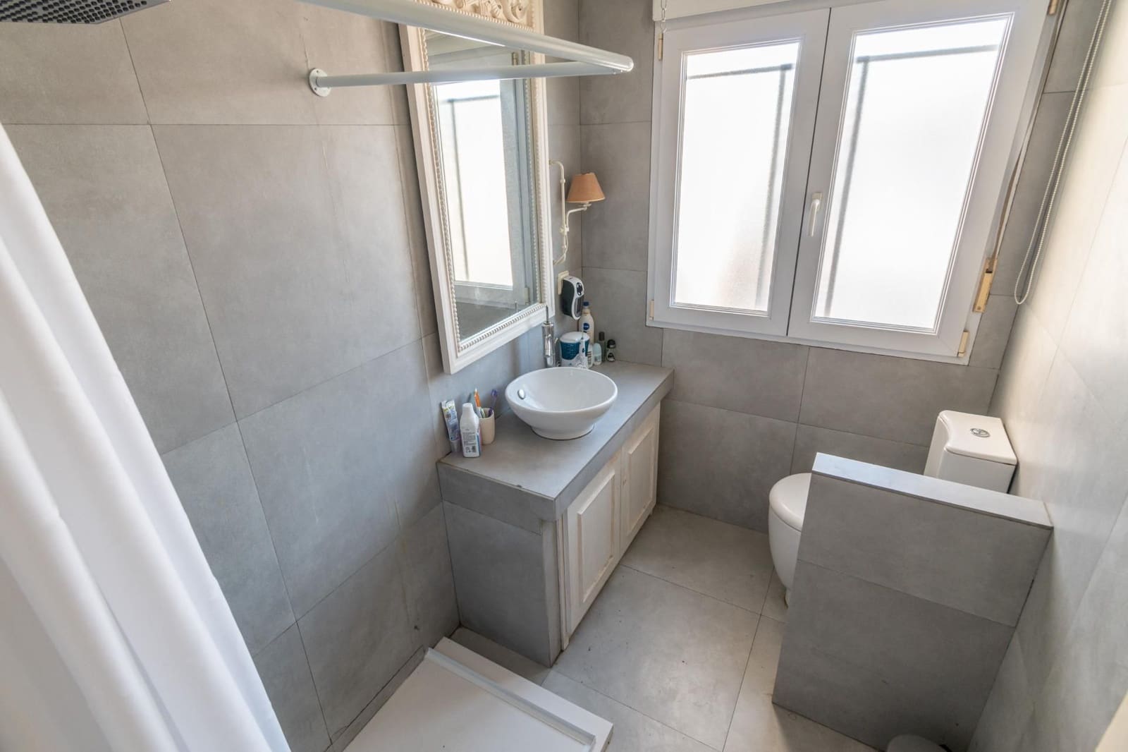 5 sypialnia Willa na sprzedaż w La Zubia z garażem - 309 000 € (Ref: 9534211)