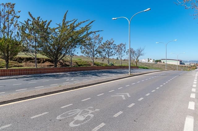 5 sovrum Villa till salu i La Zubia med garage - 309 000 € (Ref: 9534211)