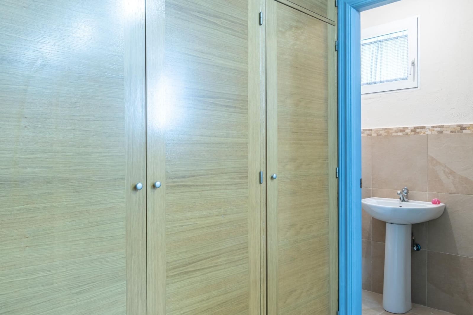 5 sypialnia Willa na sprzedaż w La Zubia z garażem - 309 000 € (Ref: 9534211)