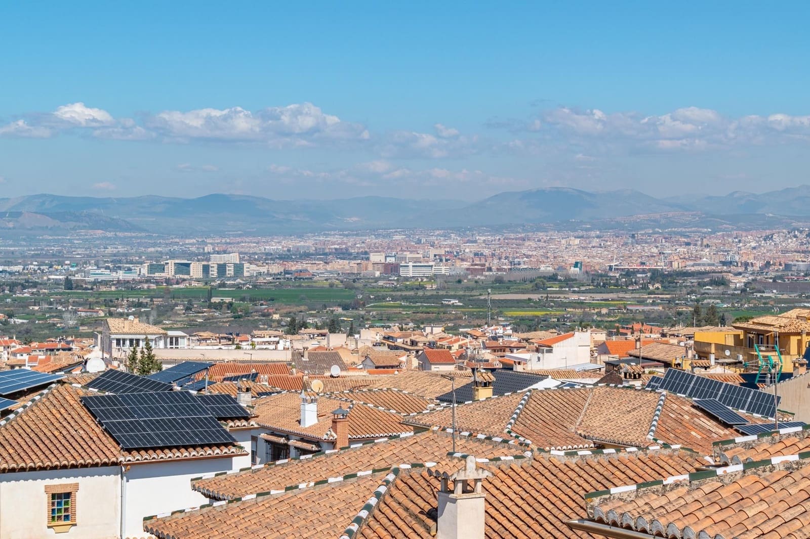 5 sypialnia Willa na sprzedaż w La Zubia z garażem - 309 000 € (Ref: 9534211)