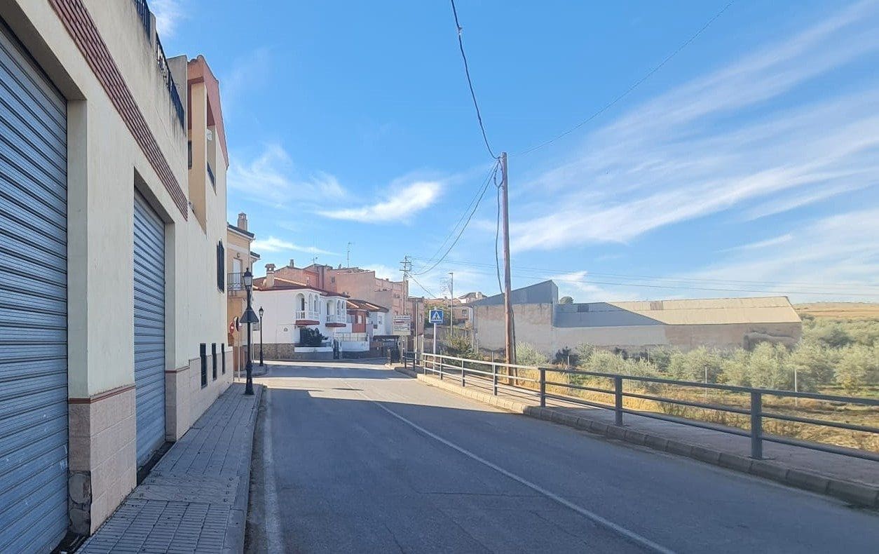 Kommersiell til salgs i Las Gabias - € 150 000 (Ref: 9534214)