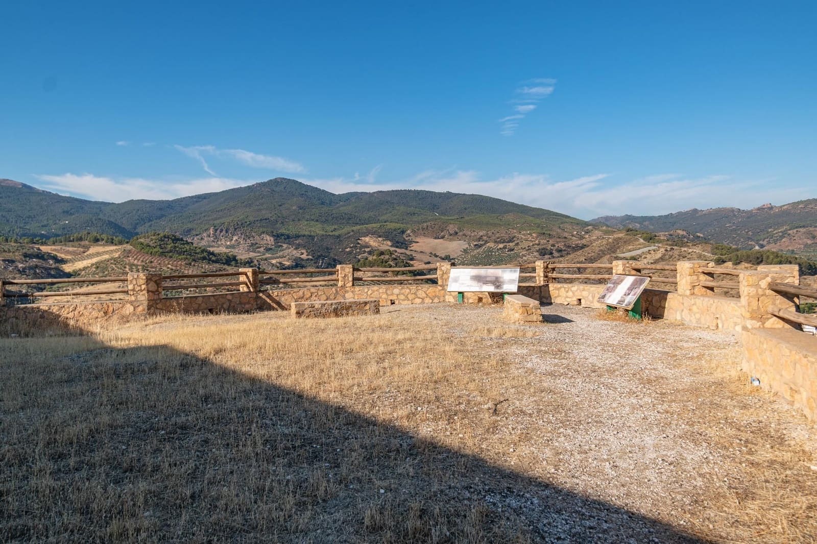 Finca/Casa Rural de 6 habitaciones en La Peza en venta con piscina garaje - 270.000 € (Ref: 9534218)