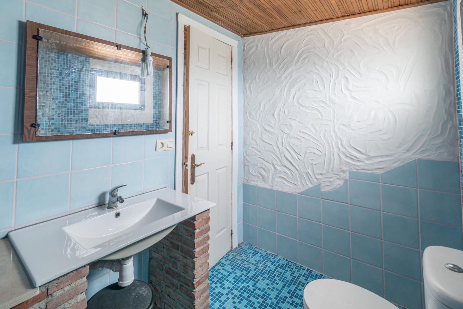 Finca/Casa Rural de 6 habitaciones en La Peza en venta con piscina garaje - 270.000 € (Ref: 9534218)